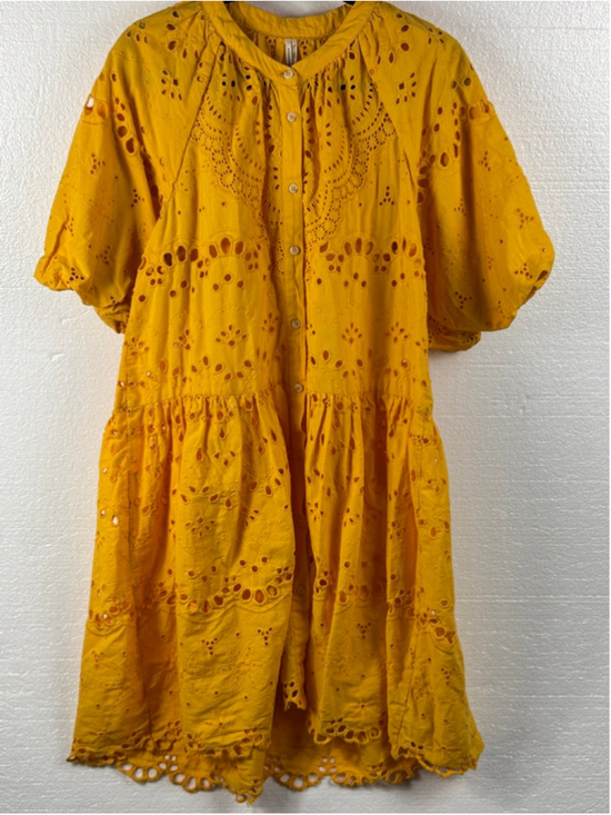 Anthropologie Dresses & Skirts - Anthropologie Tallulah Yellow Eyelet Tiered Short puff sleeves Mini Dress sz L